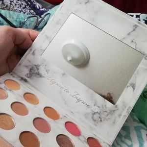 Bh Costmetics Carli Bybel Pallete
